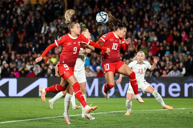 国家队在女足比赛中击败对手