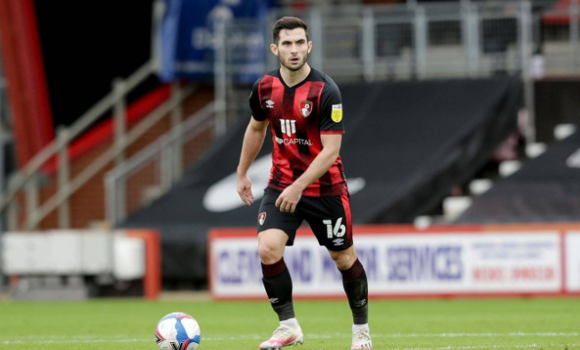 南安普顿主场绝杀哈德斯菲尔德，稳固排名的简单介绍