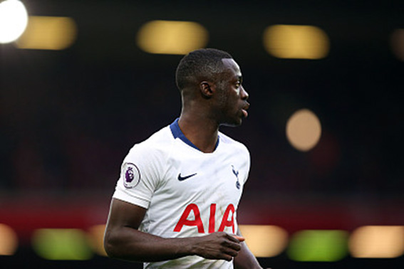 包含欧洲篮球联赛冠军之争进入白热化的词条