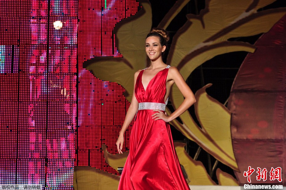 波兰选手获得桂冠，成为辉煌