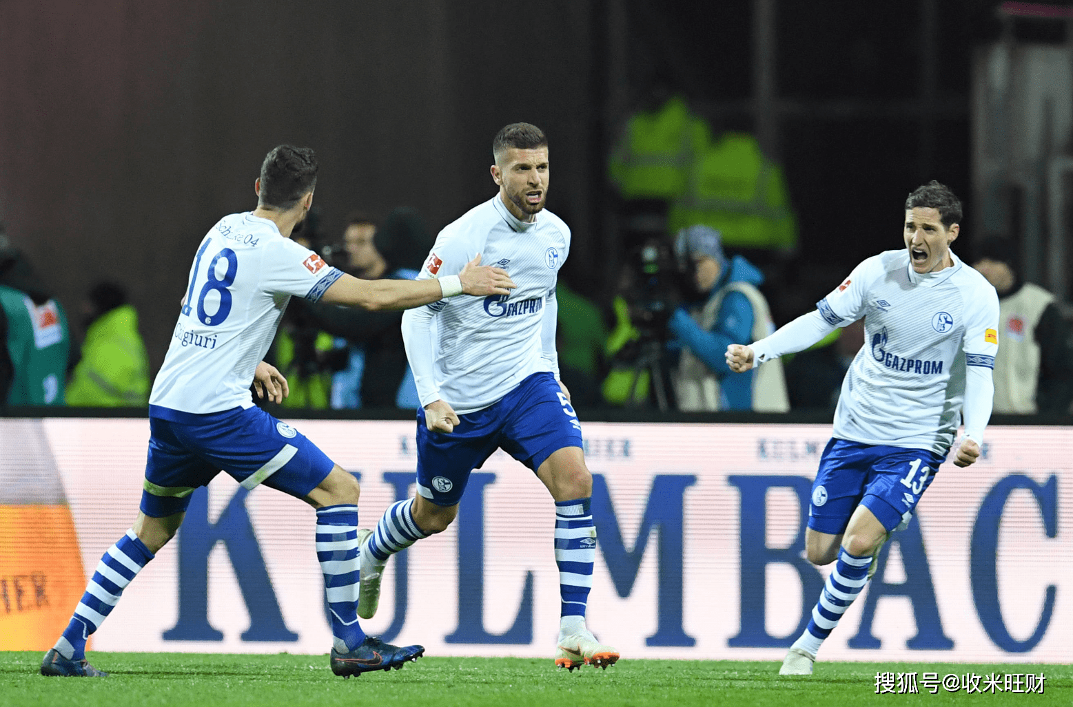 雷火电竞网站-沙尔克主场不敌对手，德甲排名下滑