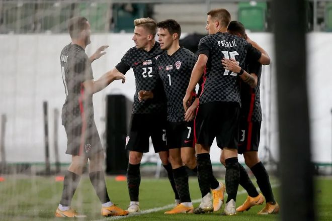 雷火电竞网址-希腊碾压瑞典，卡拉斯科扛起全队的简单介绍