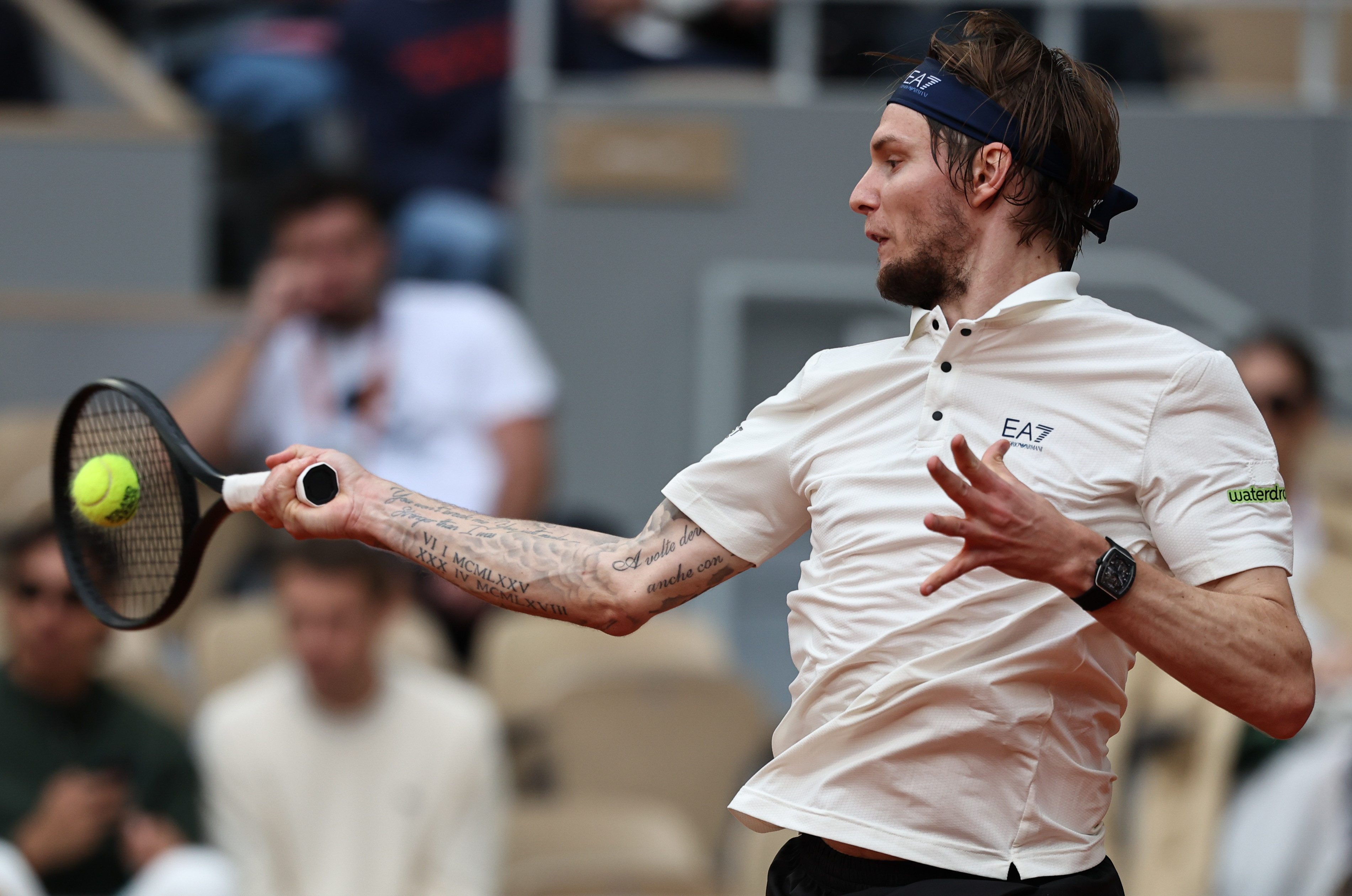 雷火电竞简介-澳网横扫法网，辛纳点燃赛场