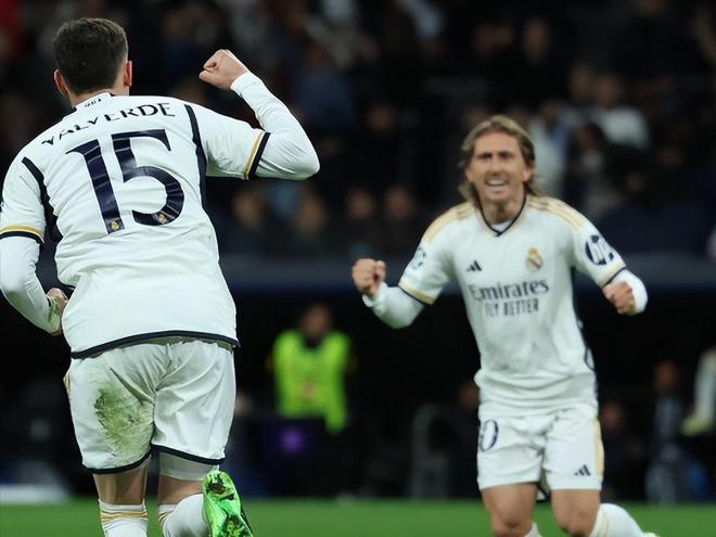 雷火电竞简介-皇马遭遇阿贾克斯逆袭，欧冠夺冠悬了