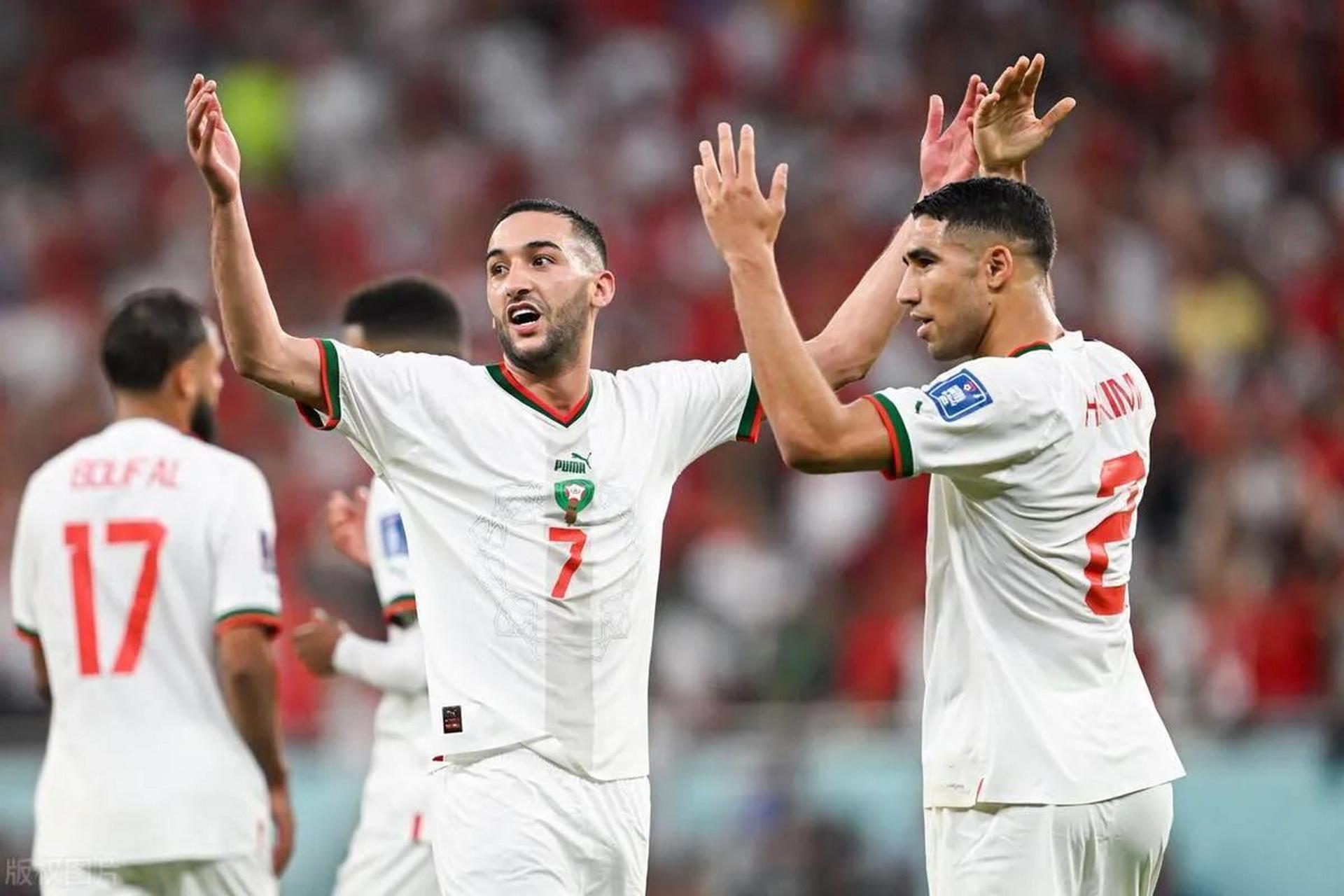 西班牙大胜摩洛哥，小组出线形势进一步稳固