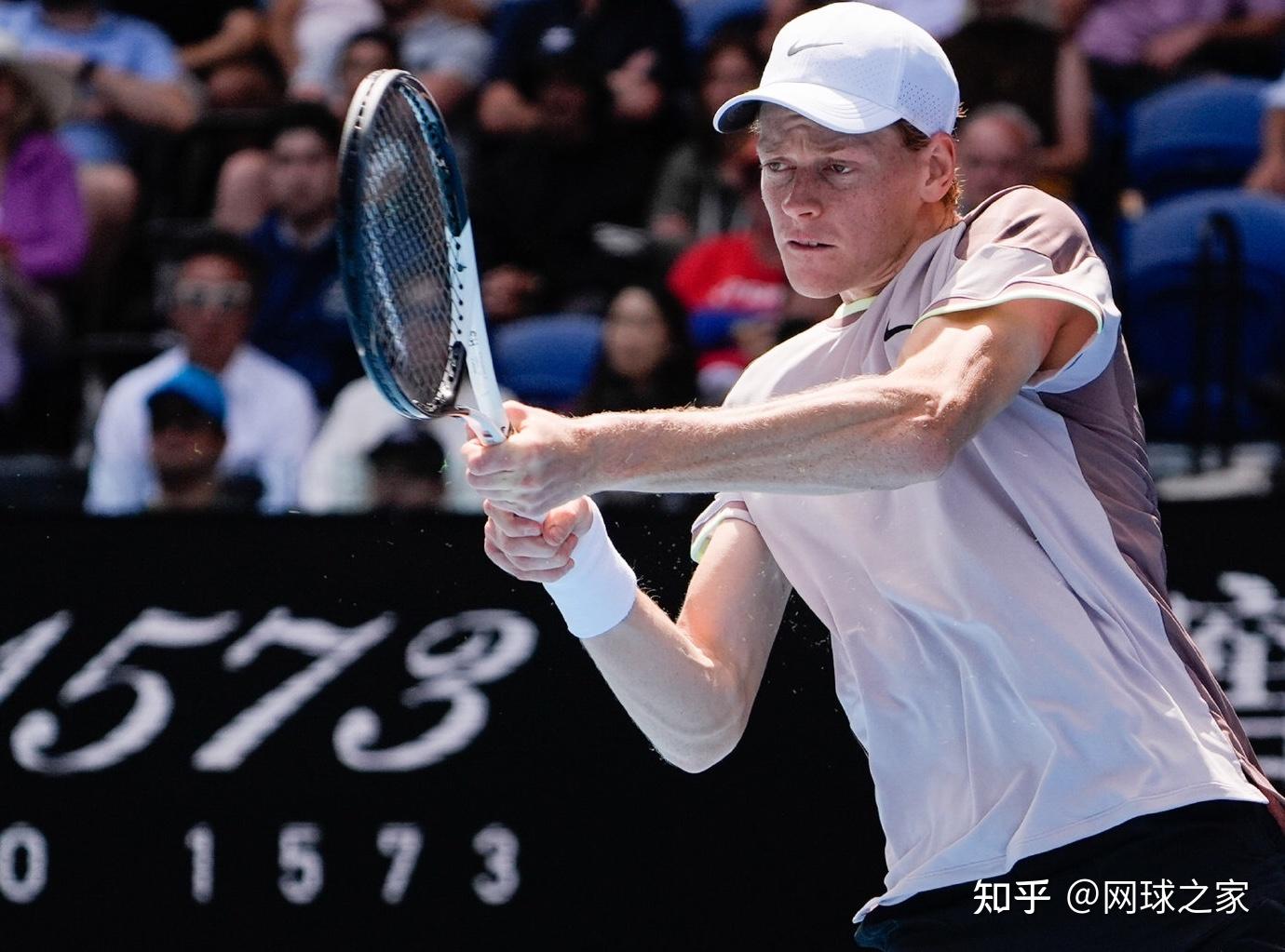 年终总决赛鏖战拉沃尔杯，梅德韦杰夫带队取胜